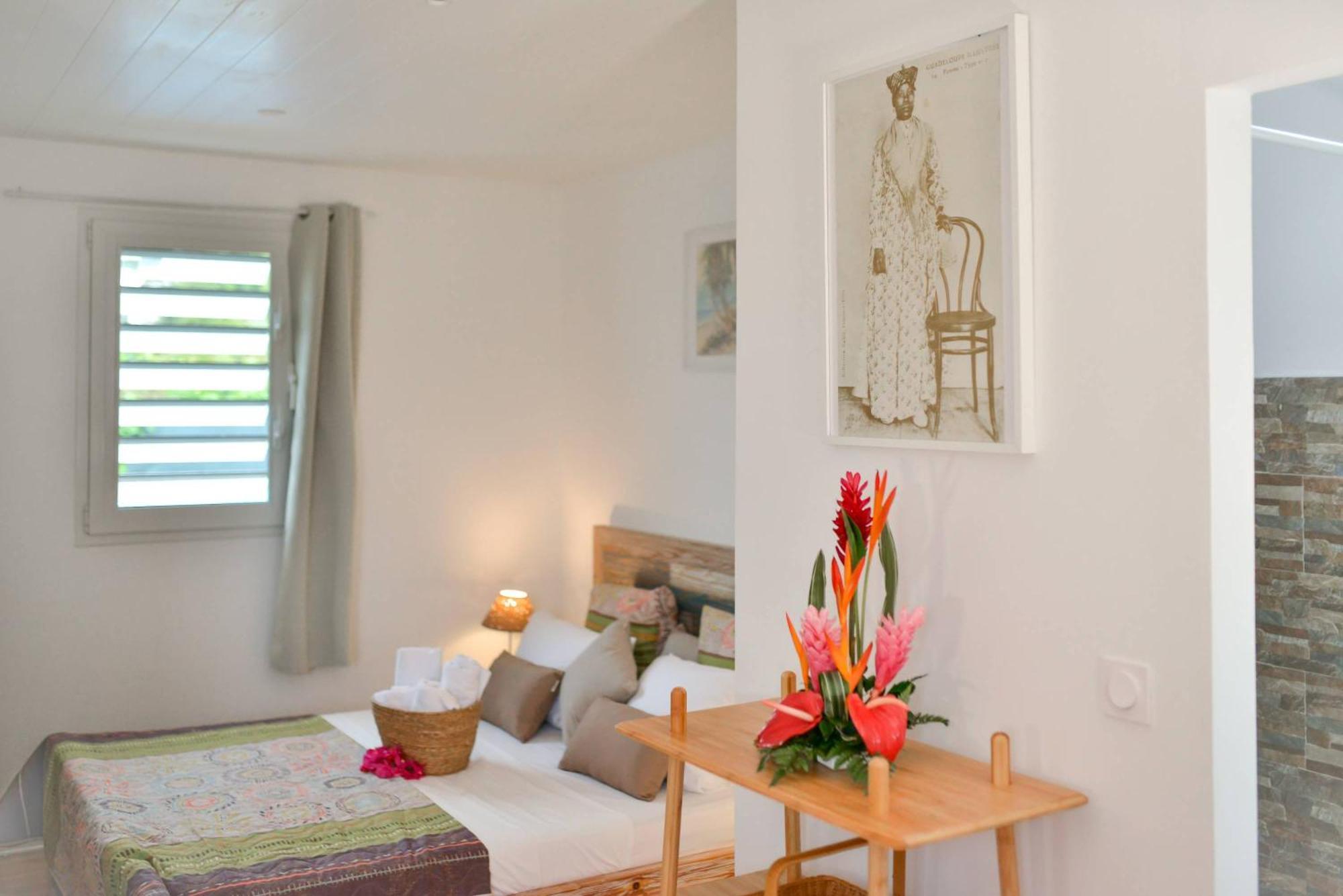 Les jardins de CHANTILLY -Bungalows avec jardins et piscines privées Baie-Mahault Chambre photo